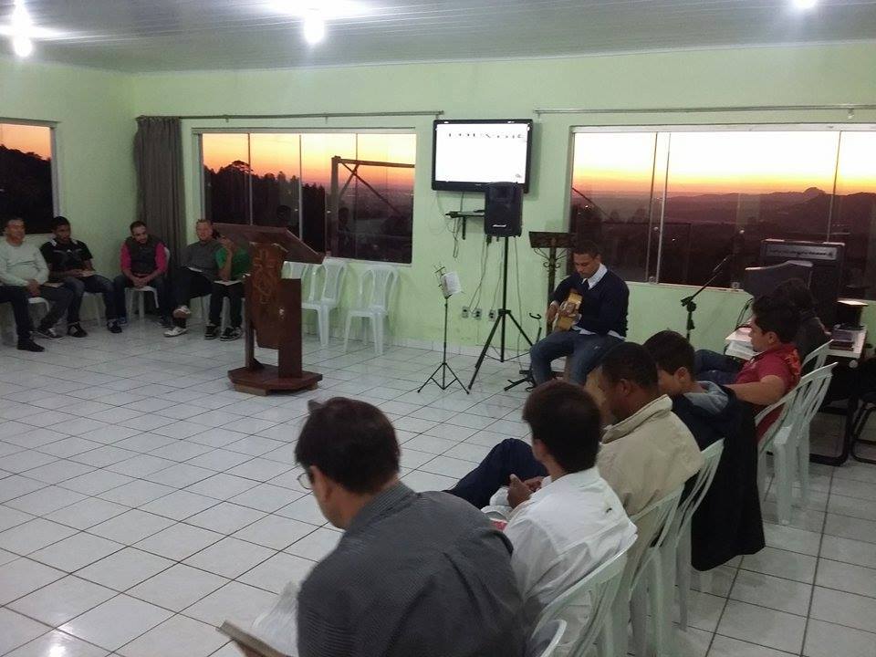 reunião com violão